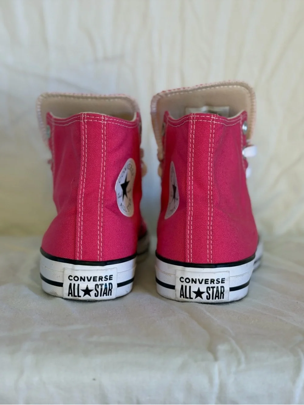 Converse bright pink